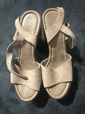 Beige Suede Slingback Heels - Made in Italy